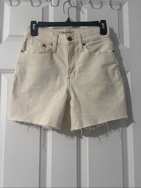 Madewell Cream Raw-Hem High-Rise Denim Shorts